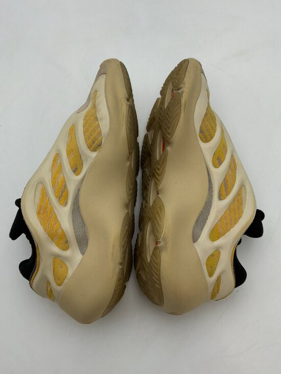 Adidas Yeezy 700 V3 Safflower Men\'s Size 6.5 Sneakers G54853 Low Top main image 4